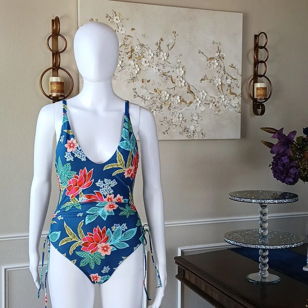 Women's Atlantic Tropical Floral Blue One-piece Swimsuit. Size M - Picture 6 of 17
